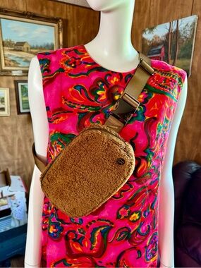 Lululemon Everywhere Sherpa Belt Bag